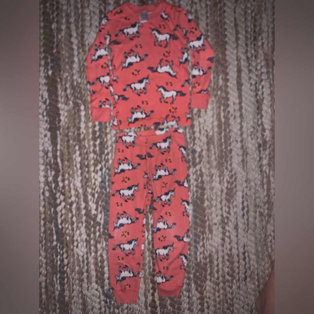 Hanna Andersson Red Unicorn Pajama Set